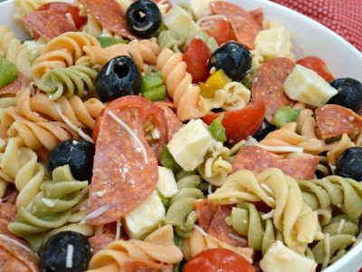 Italian Pasta Salad with Pepperoni and Mozzarella Cheese