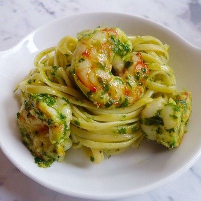 Pesto Pasta with Shrimp and Scallops