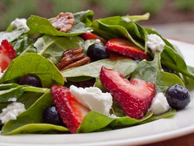 Spinach Salad with Strawberries, Blueberries, Pecans & Goat Cheese